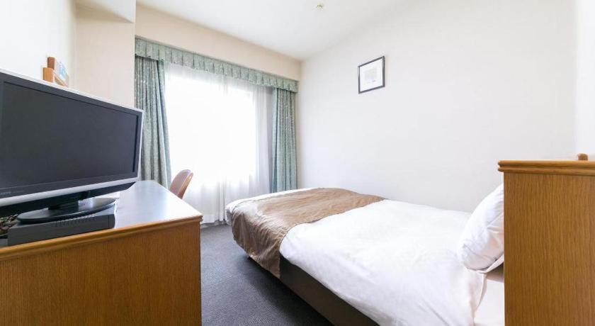 Pearl Hotel Ota Isesaki Bagian luar foto