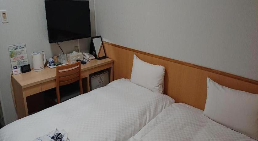 Pearl Hotel Ota Isesaki Bagian luar foto